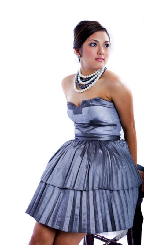 Anna Cabe Debut
